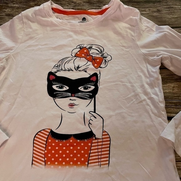 🎃NWOT CAT MASK SHIRT - Picture 3 of 3